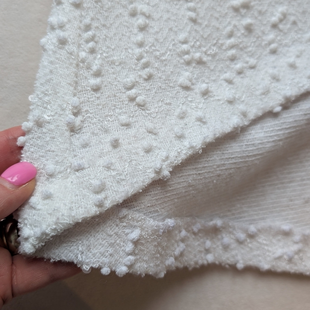 Joseph Ribkoff Women's White Top Textured Sequin Asymmetrical Size 6 - Picture 10 of 16